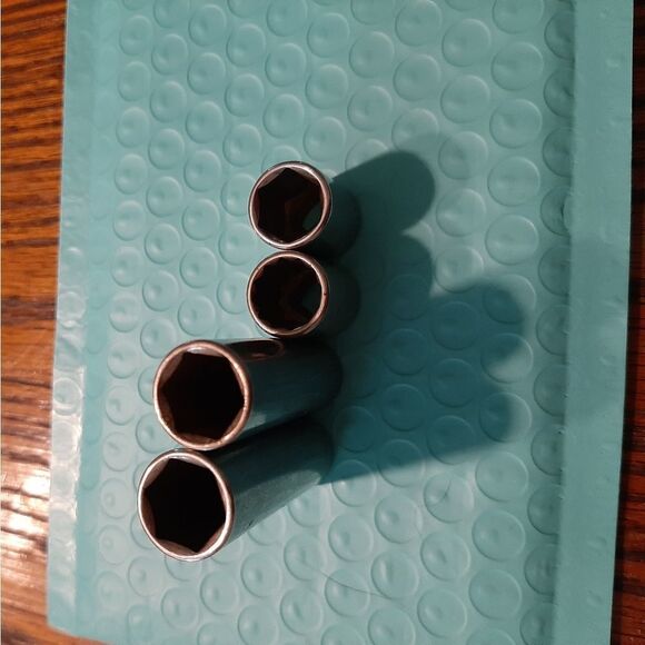 Vintage Lot 4 Craftsman 7/16" 6 and 12 Point 1/4" Drive Shallow and Deep Sockets - Picture 3 of 4